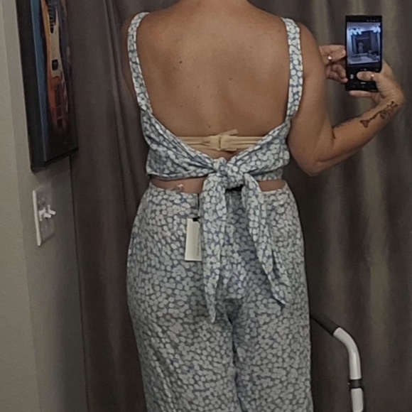 NWT Faithfull the Brand Light Blue Floral Jumpsuit L - Picture 7 of 10
